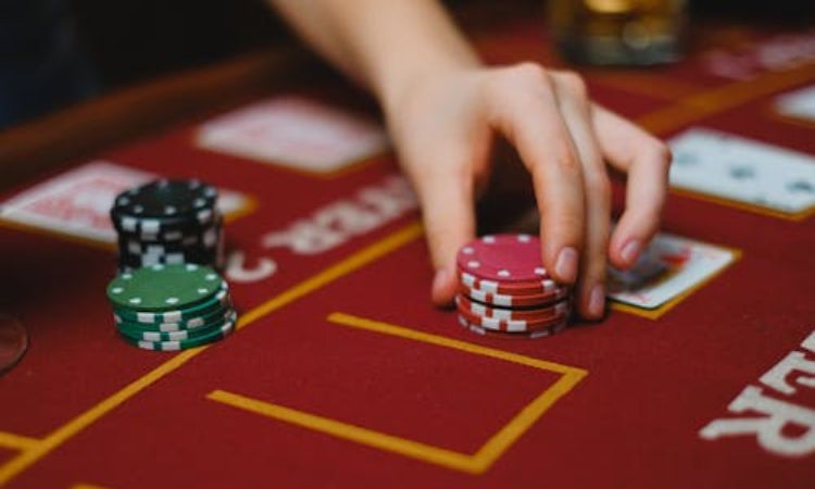 Comparing Blackjack and Baccarat