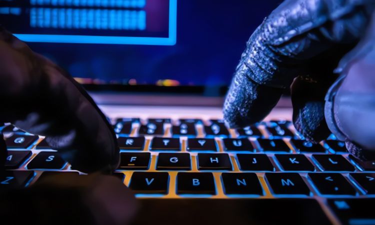 How are player accounts secured at In 999?