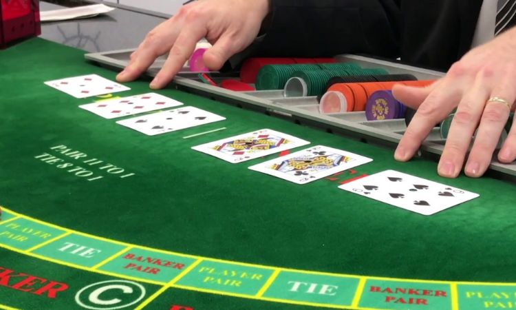 How does the payout process in online casino games work