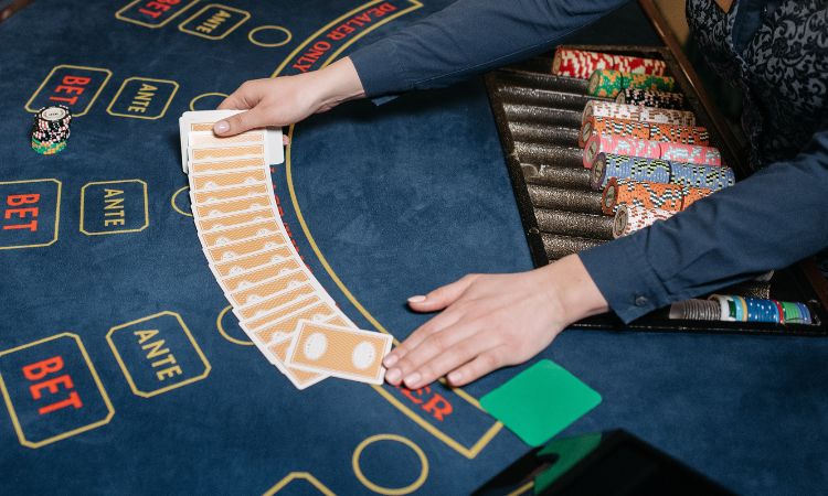 Why You Lose When Playing Baccarat Online